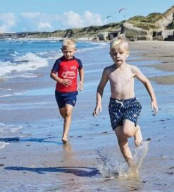 Color Kids Beach Shorts Badehose SVØMME Badeshorts -Kinderbekleidungs Geschäft badehose shorts kinder blau 3 1280x1280