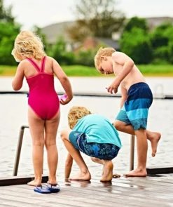 Color Kids NELTA Badeshorts Beach Shorts Teal 5 Color Kids NELTA Badeshorts Beach Shorts Teal -Kinderbekleidungs Geschäft bademode kids uv schutz 1280x1280