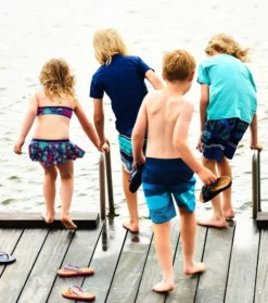 Color Kids Badeshorts Beach Shorts Türkis/blau Blockstreifen -Kinderbekleidungs Geschäft color kids bademode neu 1280x1280 2