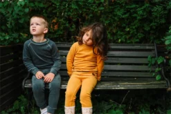 Gullkorn JONA Zweiteiler Fleecepulli Und Fleecehose Im Set -Kinderbekleidungs Geschäft gullkorn jona maisgelb 9 1280x1280