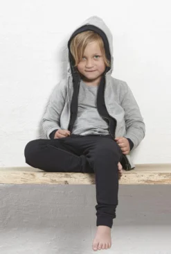 Nordic Label HOODIE Kinder Sweatjacke Mit Kapuze 14 Nordic Label HOODIE Kinder Sweatjacke Mit Kapuze -Kinderbekleidungs Geschäft nordic label kindermode hoodie 1280x1280
